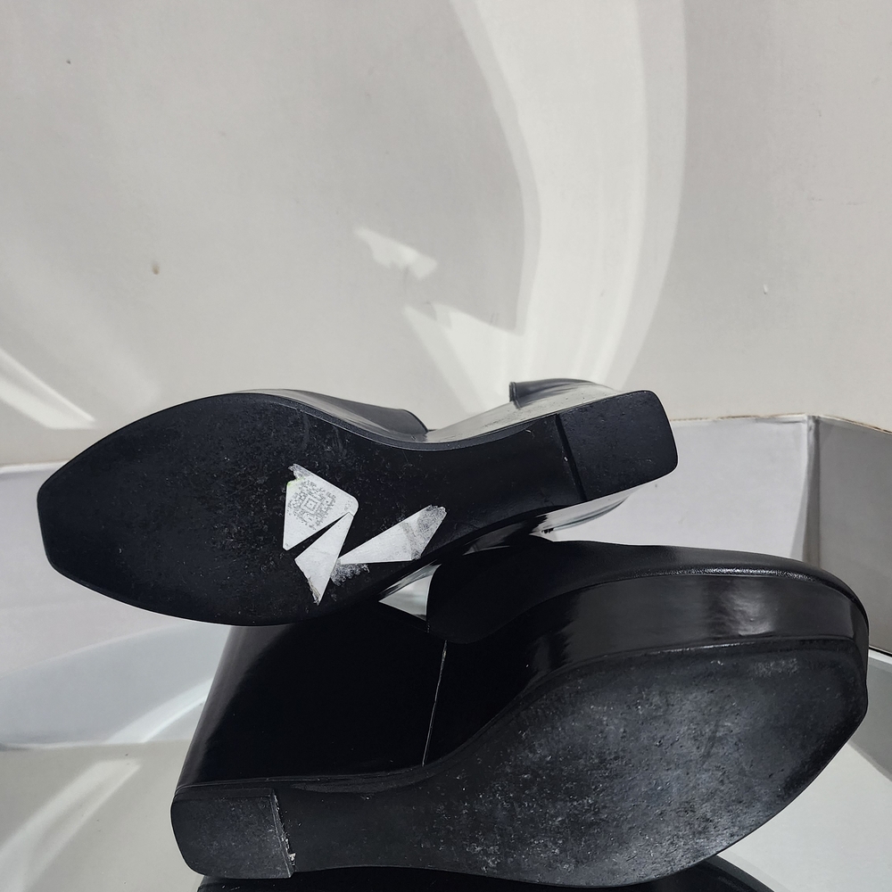 Robert Clergerie Women's Paris Black Leather Cut-Out Wedge Heels — Size 37 - Picture 7 of 12